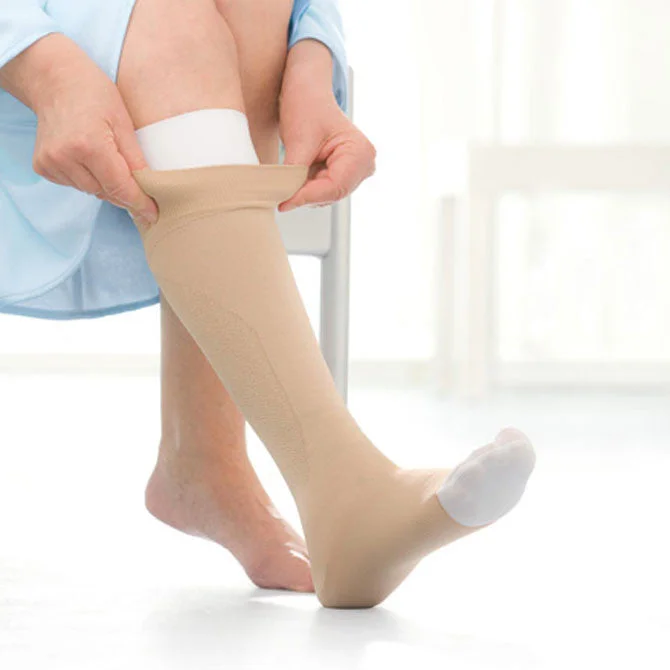 sock packaging knee -  Jobst Ulcercare Open Toe Knee High Stocking and Liners - 40 mmHg