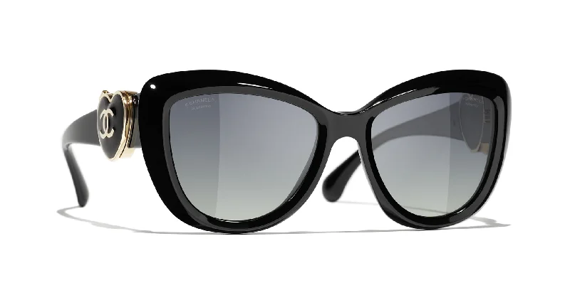 sunglasses with fir charm -  CHANEL 5517