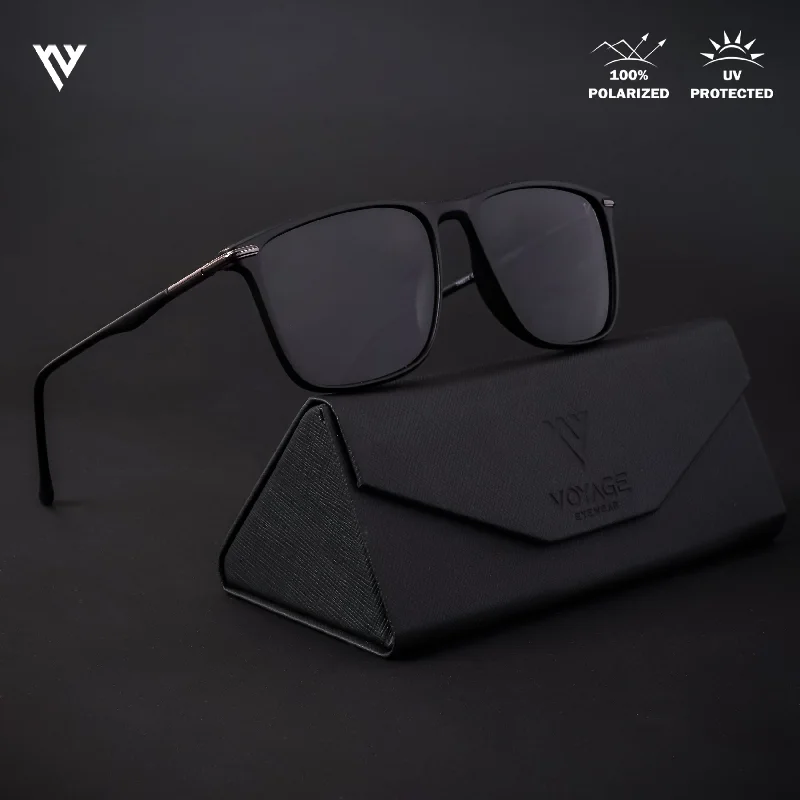 sunglasses with icy valleys -  Voxe | Matt Black Polarized Wayfarer Sunglasses - PMG4300