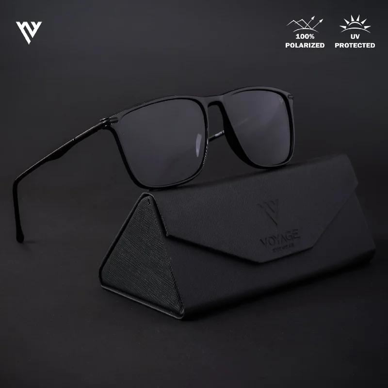 sunglasses for snowy dings -  Voxe | Shine Black Polarized Wayfarer Sunglasses (TR8072PMG4302)